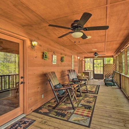 Cozy Hiawassee Cabin With Fire Pit And Mtn Views! 外观 照片