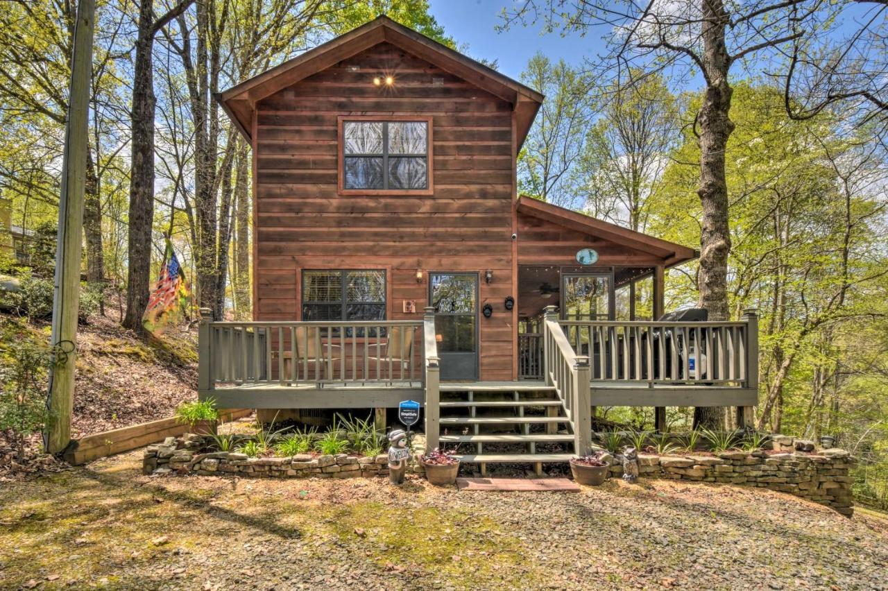 Cozy Hiawassee Cabin With Fire Pit And Mtn Views! 外观 照片