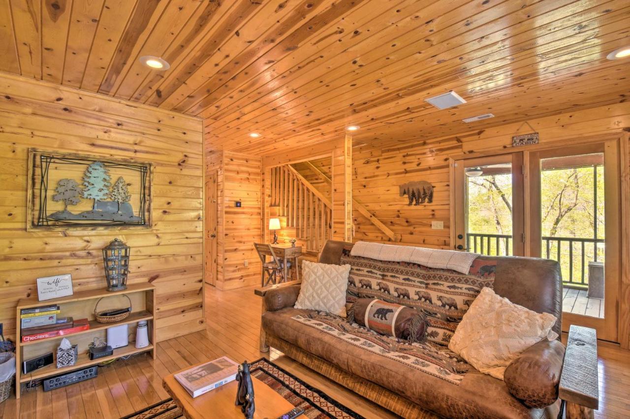 Cozy Hiawassee Cabin With Fire Pit And Mtn Views! 外观 照片