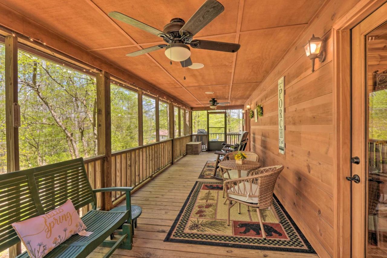 Cozy Hiawassee Cabin With Fire Pit And Mtn Views! 外观 照片